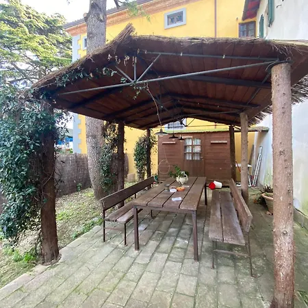 La Lanterna Apartment Collesalvetti Exterior photo